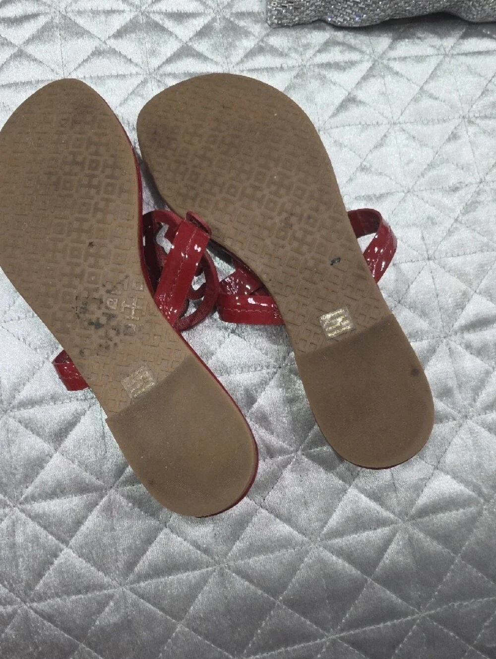 Tory Burch Red Patent Logo Thong Sandals - Round Cutout Emblem